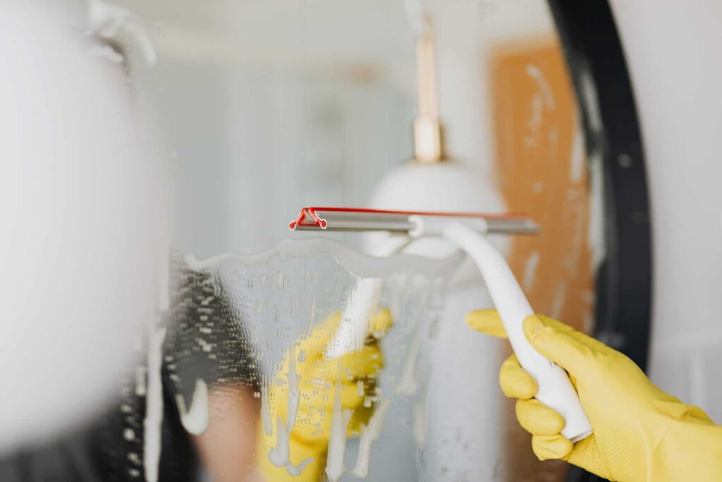 Cleaning checklist – 20 items to spring clean Pexels Karolina Grabowska 4239145 1024x683